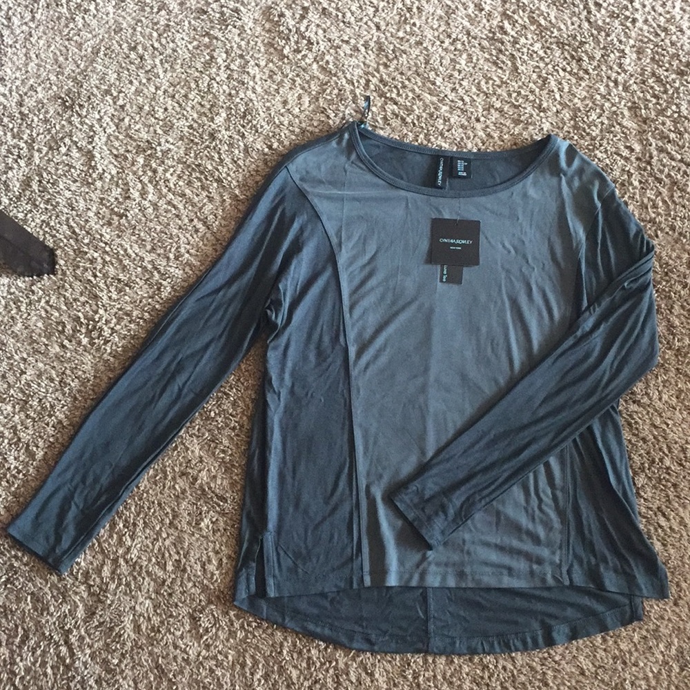Cynthia Rowley Luxe Tee Size XS New With Tags